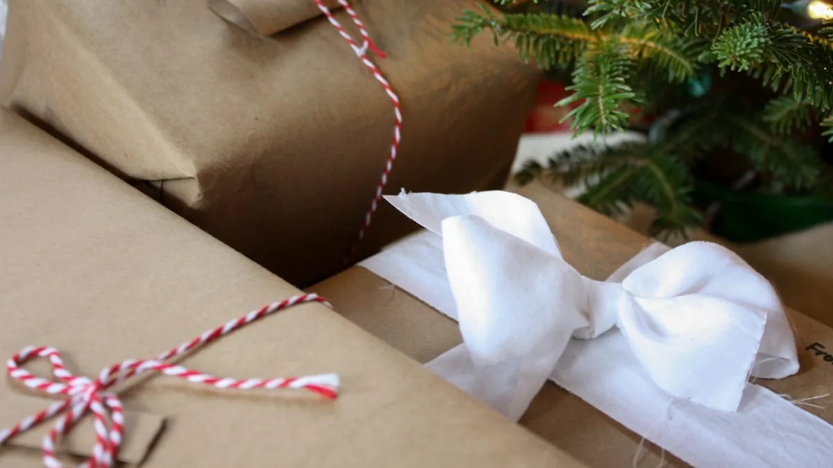 Idée cadeau de Noël pour femme : 24 idées triées par budget, du petit plaisir au cadeau qui marque
